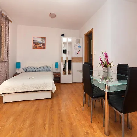 Apartment Barbara Brsec